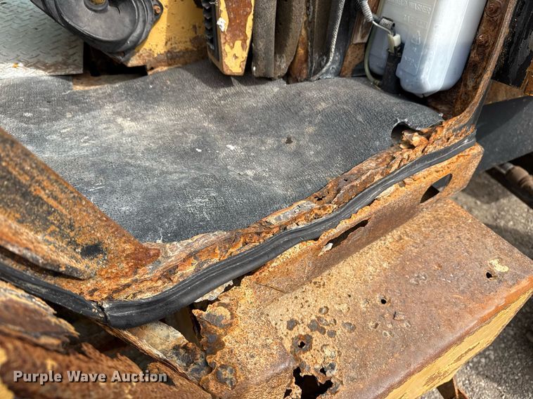 image for item EG5684 2007 Harlo HP8500-2WD-15-85 forklift