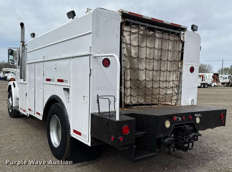 image for item EG5685 2000 Freightliner FL70 utility / service truck