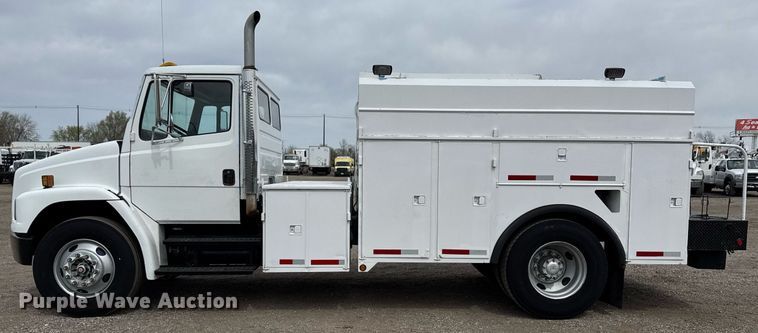 image for item EG5685 2000 Freightliner FL70 utility / service truck