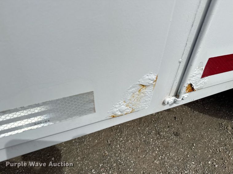 image for item EG5685 2000 Freightliner FL70 utility / service truck