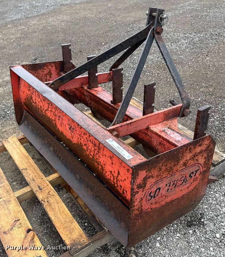 image for item EG5713 Southeast box blade