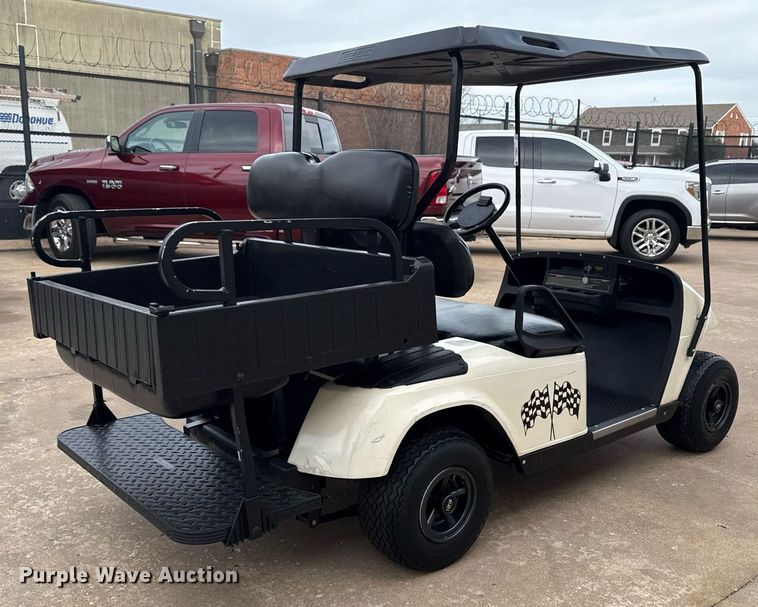 image for item EG8053 2003 E-Z-Go golf cart