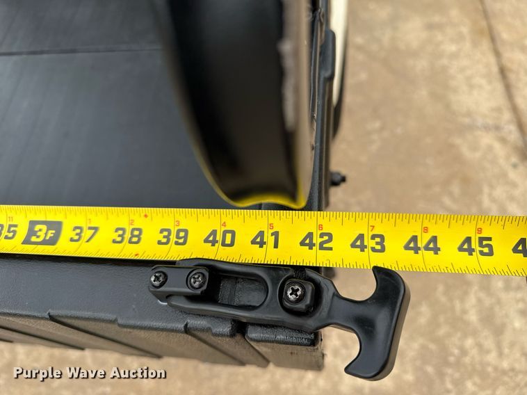 image for item EG8053 2003 E-Z-Go golf cart