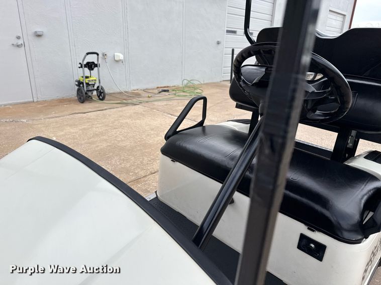 image for item EG8053 2003 E-Z-Go golf cart