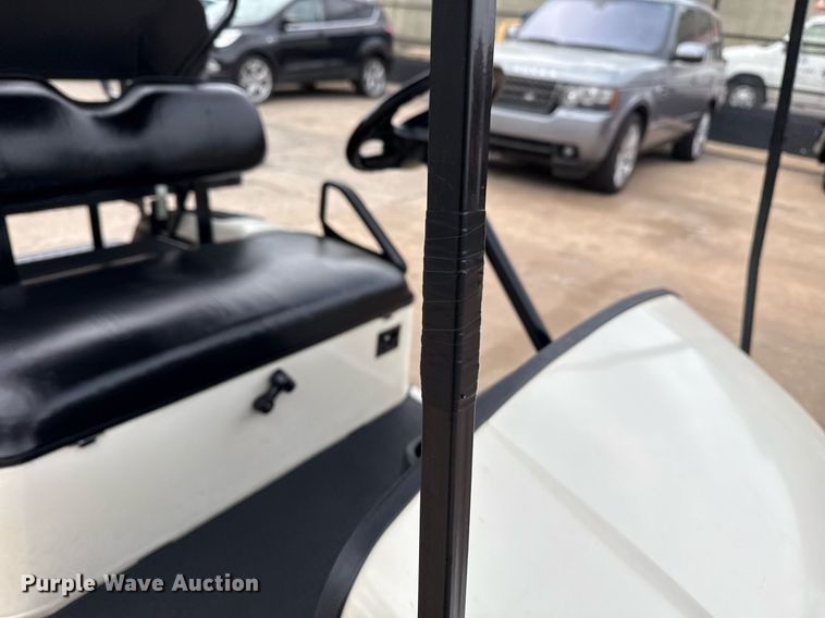 image for item EG8053 2003 E-Z-Go golf cart
