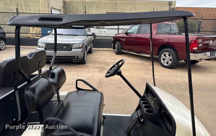 image for item EG8053 2003 E-Z-Go golf cart