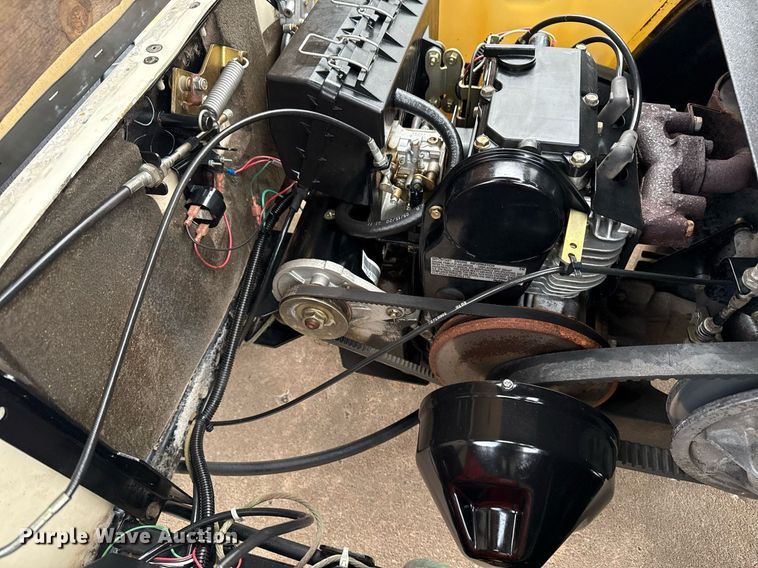 image for item EG8053 2003 E-Z-Go golf cart