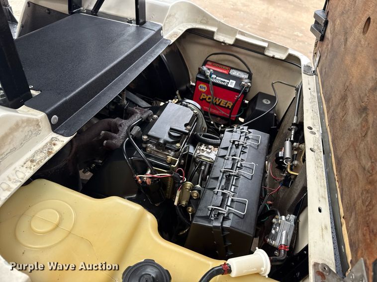 image for item EG8053 2003 E-Z-Go golf cart