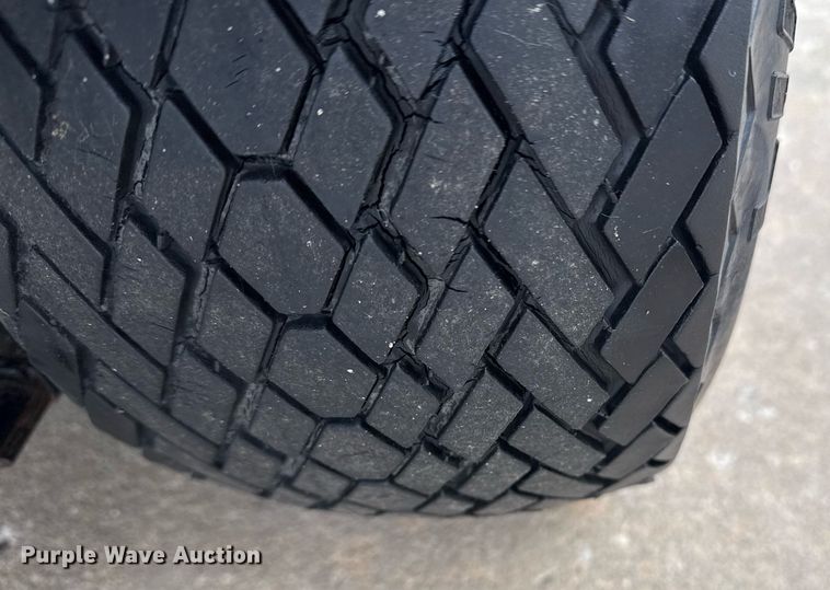 image for item EG8053 2003 E-Z-Go golf cart