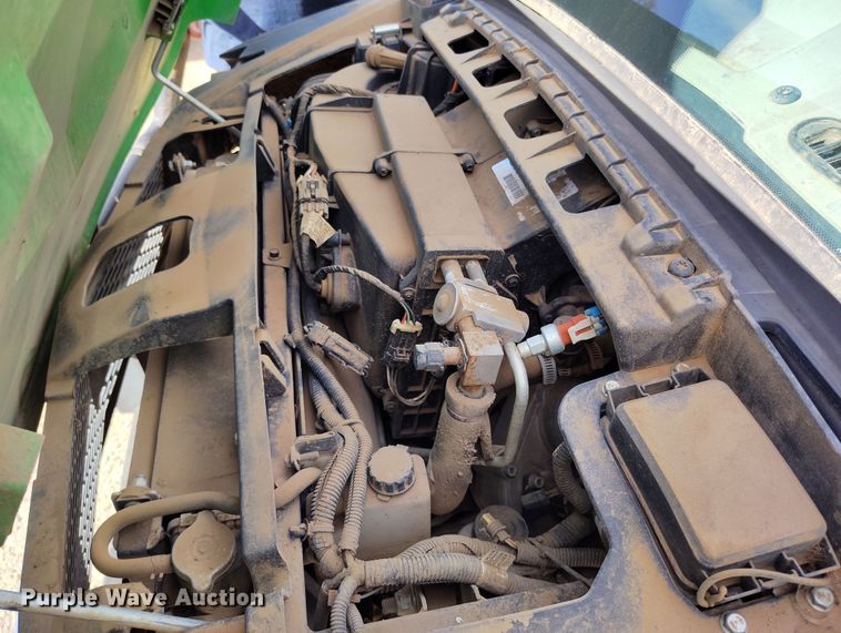 image for item EH0217 2018 John Deere XUV 865R utility vehicle