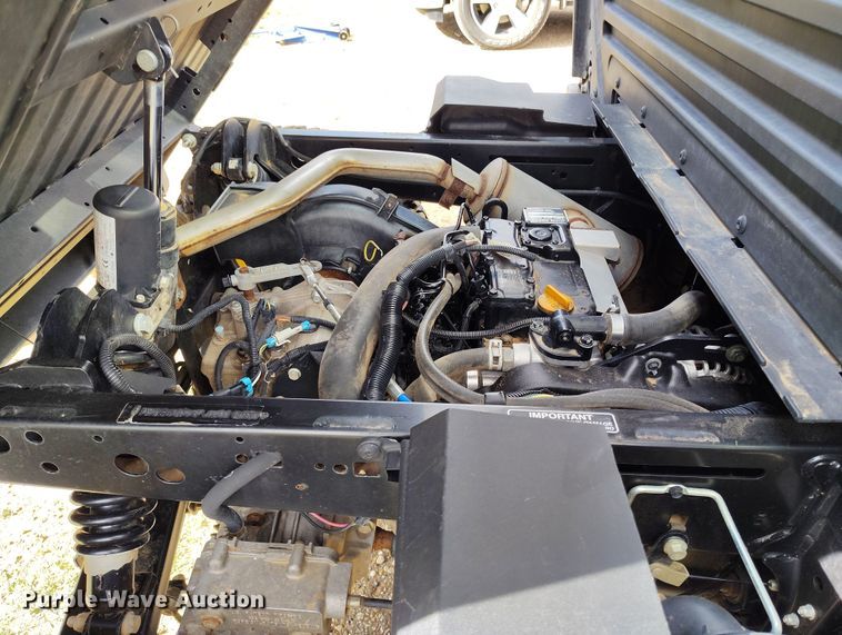 image for item EH0217 2018 John Deere XUV 865R utility vehicle