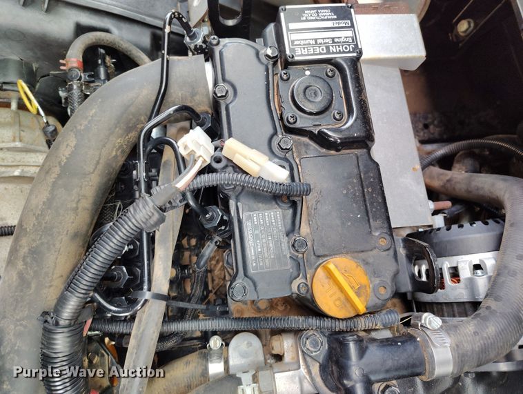 image for item EH0217 2018 John Deere XUV 865R utility vehicle