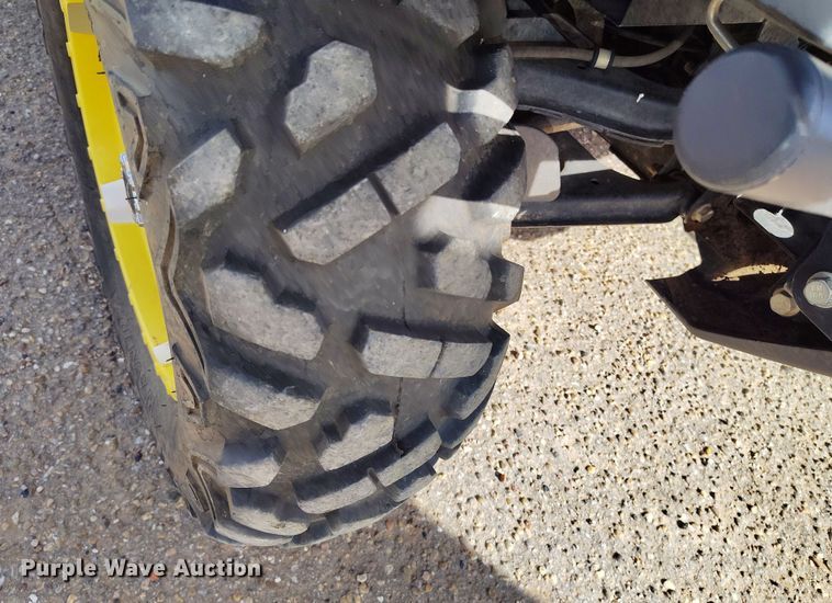 image for item EH0217 2018 John Deere XUV 865R utility vehicle