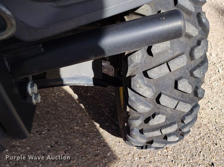 image for item EH0217 2018 John Deere XUV 865R utility vehicle