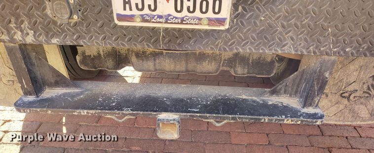 image for item EH0218 2011 Ford F450 Super Duty flatbed truck