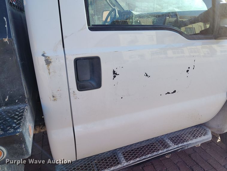 image for item EH0218 2011 Ford F450 Super Duty flatbed truck