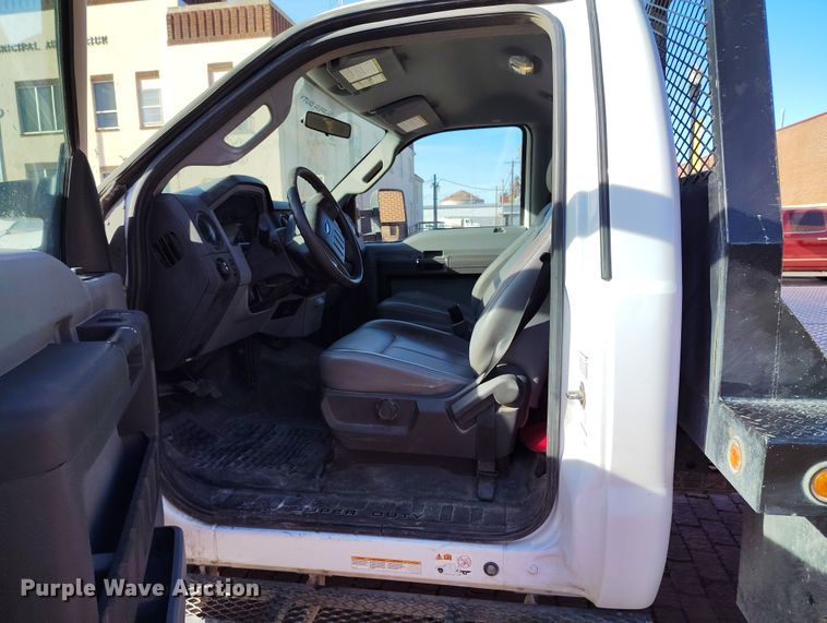 image for item EH0218 2011 Ford F450 Super Duty flatbed truck