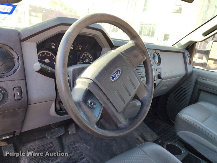 image for item EH0218 2011 Ford F450 Super Duty flatbed truck