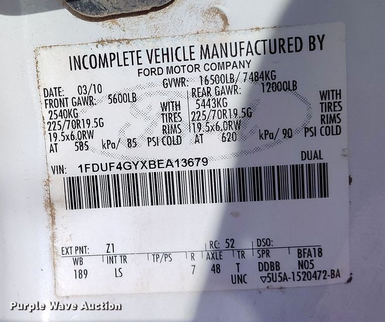 image for item EH0218 2011 Ford F450 Super Duty flatbed truck