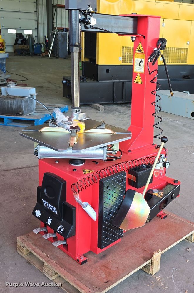 image for item EH8839 Powertek PT-620 tire changer