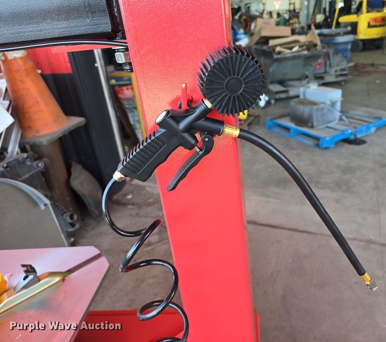 image for item EH8839 Powertek PT-620 tire changer