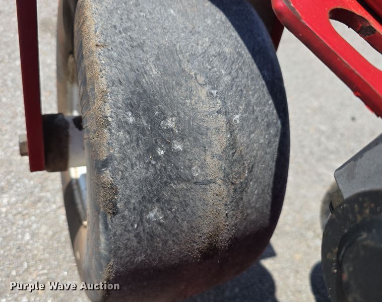 image for item EH8845 eXmark LZS742CKC60400 ZTR lawn mower