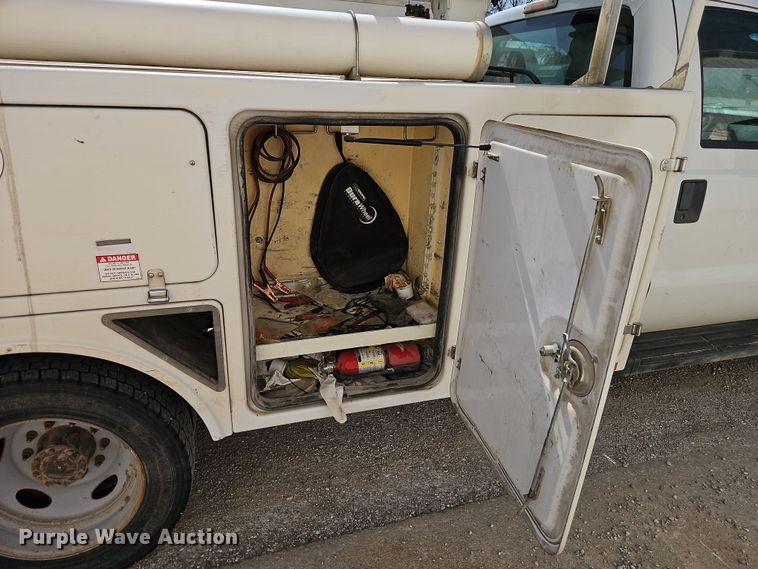 image for item EI8882 2012 Ford F450 Super Duty bucket truck