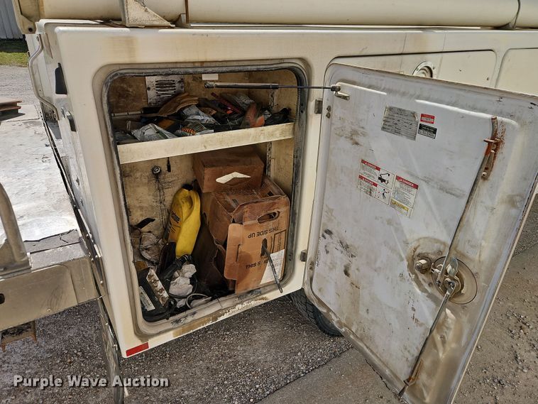 image for item EI8882 2012 Ford F450 Super Duty bucket truck