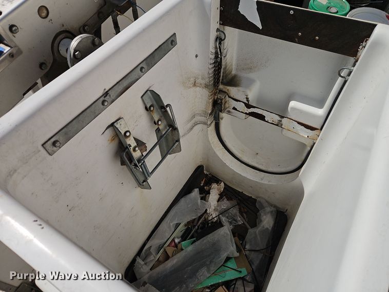 image for item EI8882 2012 Ford F450 Super Duty bucket truck