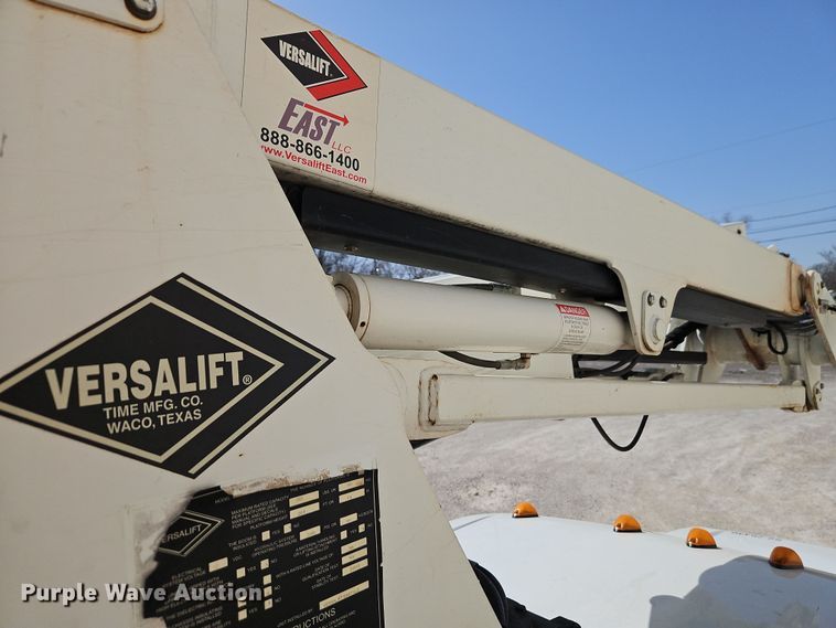 image for item EI8882 2012 Ford F450 Super Duty bucket truck