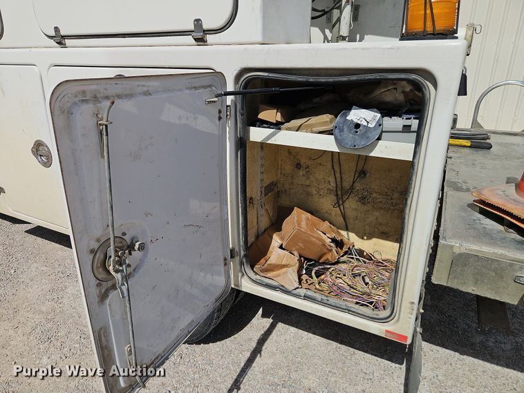 image for item EI8882 2012 Ford F450 Super Duty bucket truck