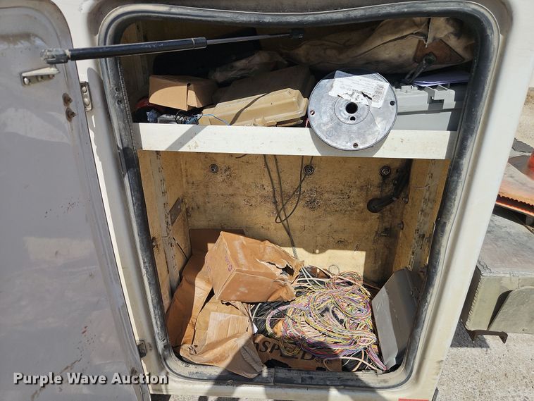 image for item EI8882 2012 Ford F450 Super Duty bucket truck