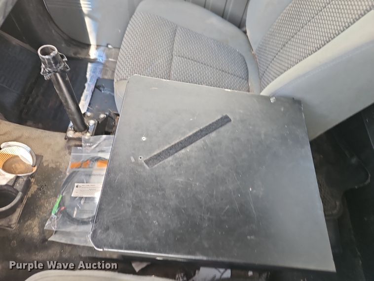 image for item EI8882 2012 Ford F450 Super Duty bucket truck