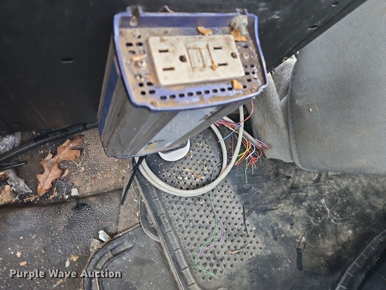 image for item EI8882 2012 Ford F450 Super Duty bucket truck