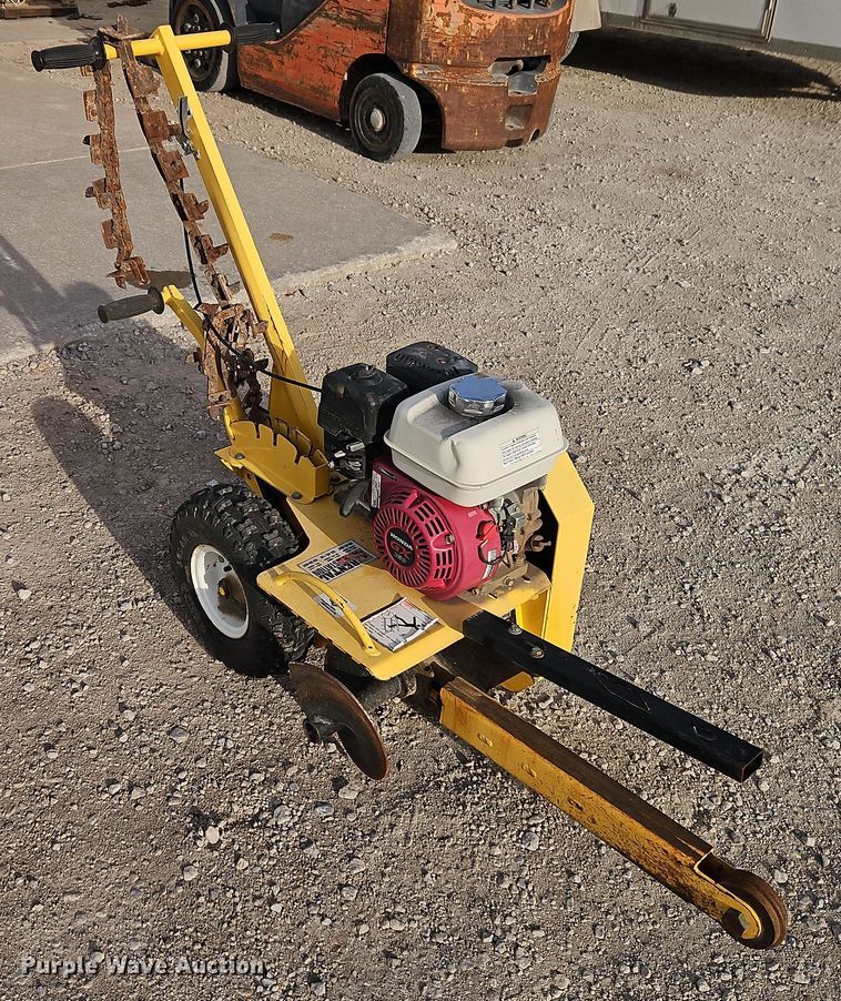 image for item EI8890 Gound Hog T-4-HS18 trencher