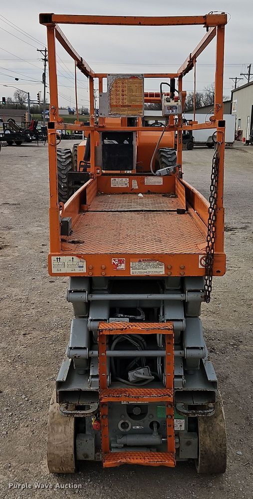 image for item EI8892 Skyjack SJIII 3226 scissor lift