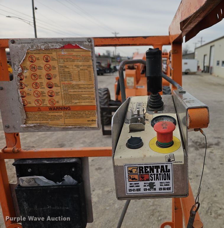 image for item EI8892 Skyjack SJIII 3226 scissor lift