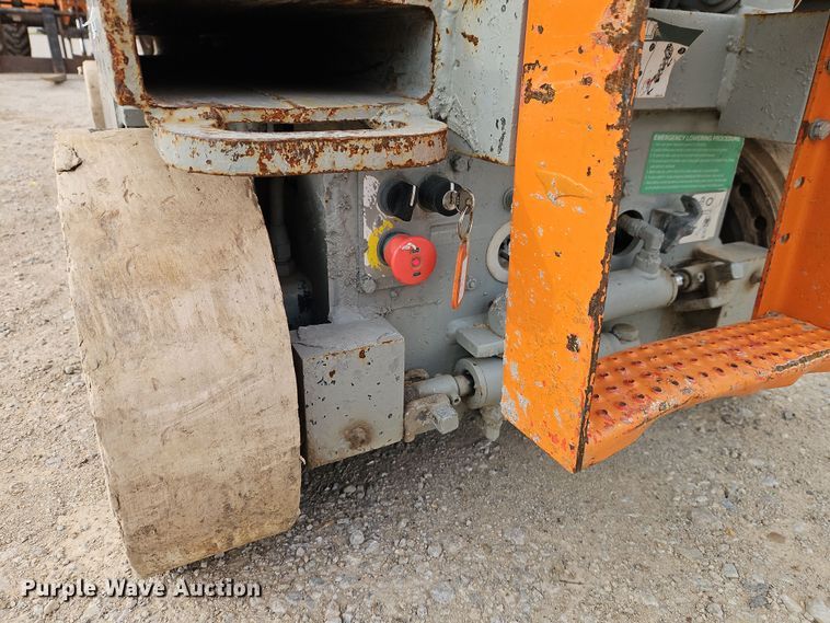 image for item EI8892 Skyjack SJIII 3226 scissor lift