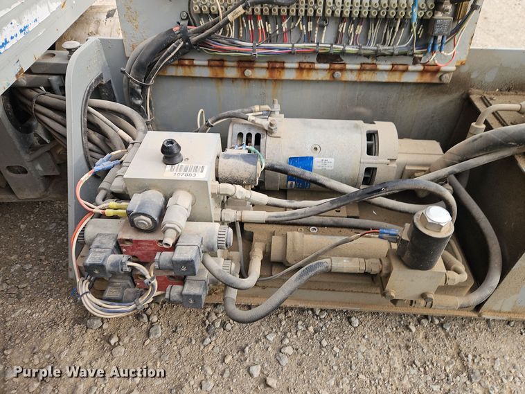 image for item EI8892 Skyjack SJIII 3226 scissor lift