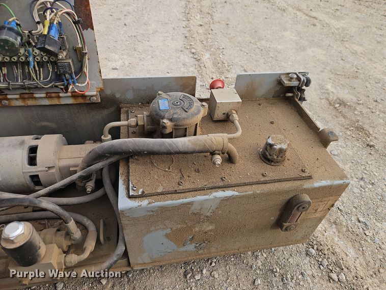 image for item EI8892 Skyjack SJIII 3226 scissor lift