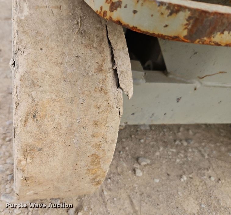 image for item EI8892 Skyjack SJIII 3226 scissor lift