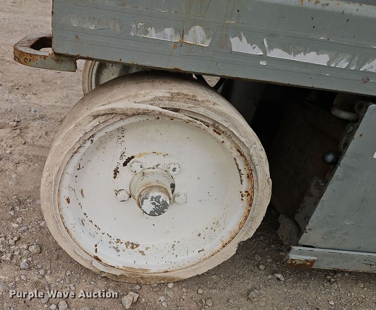 image for item EI8892 Skyjack SJIII 3226 scissor lift