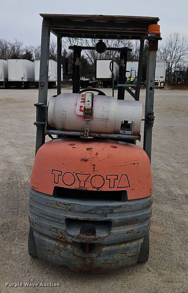 image for item EI8893 1997 Toyota 42-6FGCU20 forklift