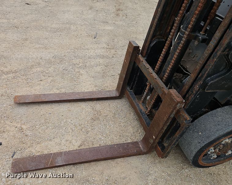 image for item EI8893 1997 Toyota 42-6FGCU20 forklift