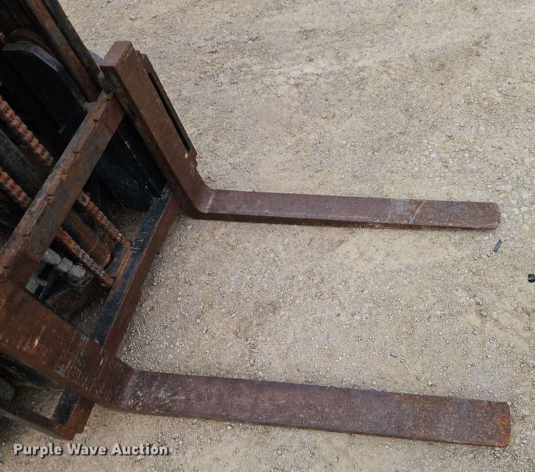 image for item EI8893 1997 Toyota 42-6FGCU20 forklift