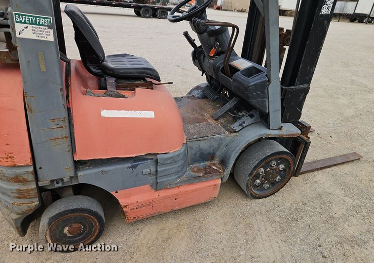 image for item EI8893 1997 Toyota 42-6FGCU20 forklift