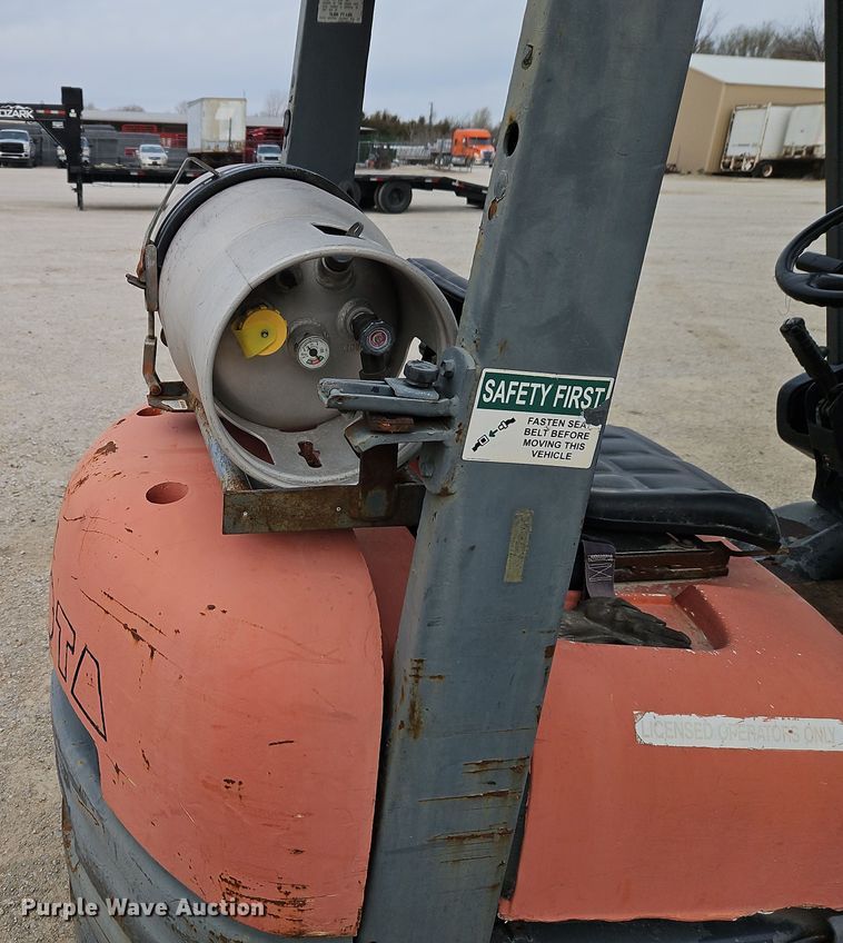 image for item EI8893 1997 Toyota 42-6FGCU20 forklift