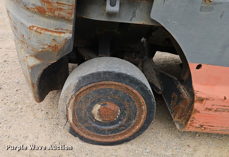 image for item EI8893 1997 Toyota 42-6FGCU20 forklift