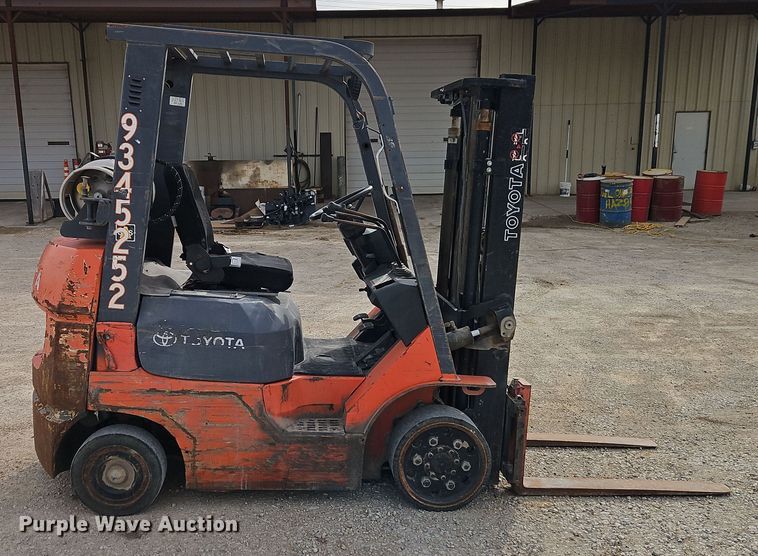 image for item EI8894 2005 Toyota 7FGCU20 forklift