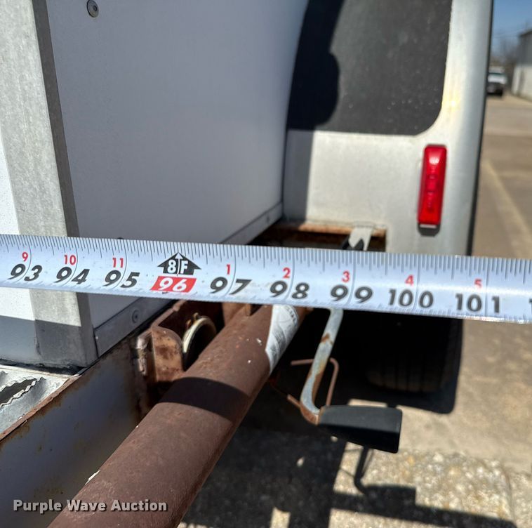 image for item EJ3517 2001 Sundowner enclosed cargo trailer